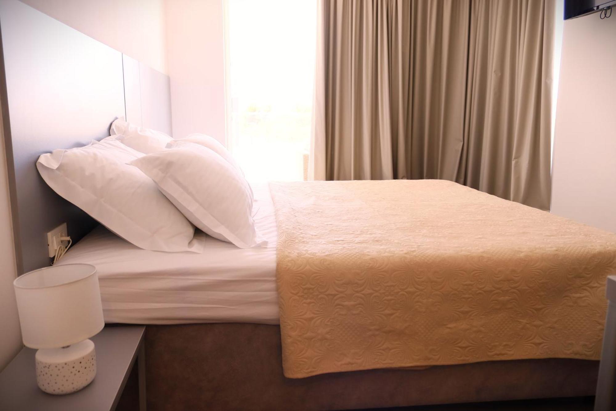 Villa Cala, Hotel Rooms&Apartments 诺瓦利娅 外观 照片