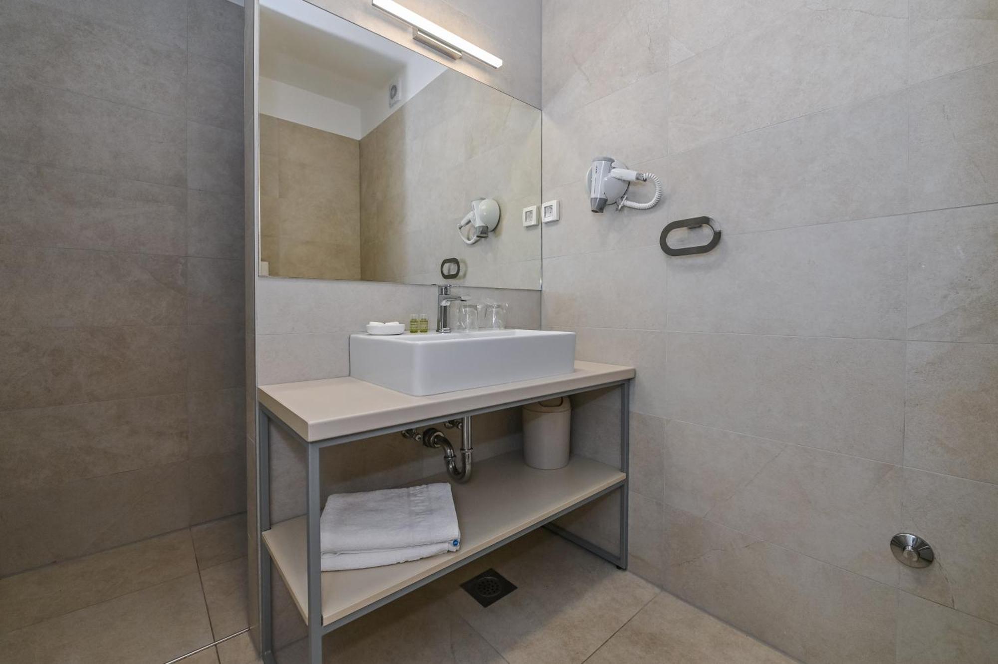 Villa Cala, Hotel Rooms&Apartments 诺瓦利娅 外观 照片